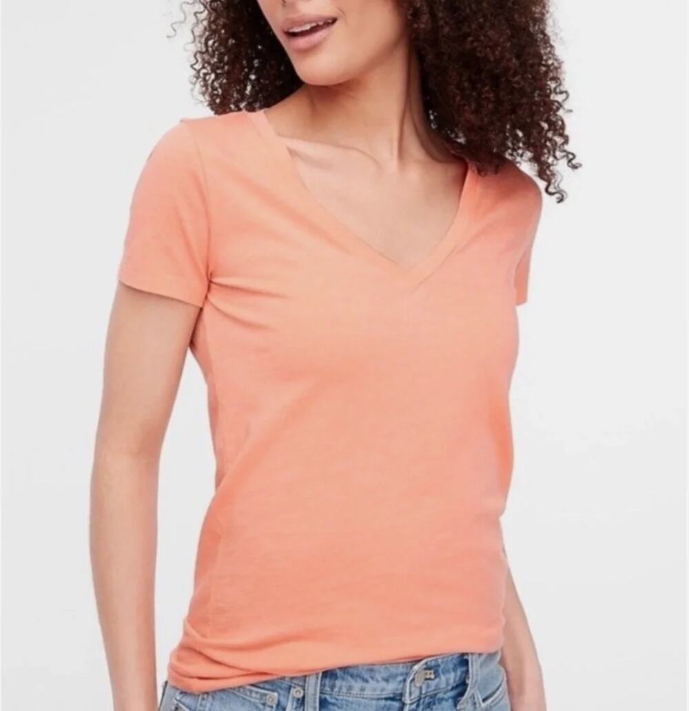 J. Crew Vintage Cotton V-neck Tee Pale Guava Orange 24500 Size S